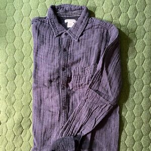 Casual long sleeve shirt